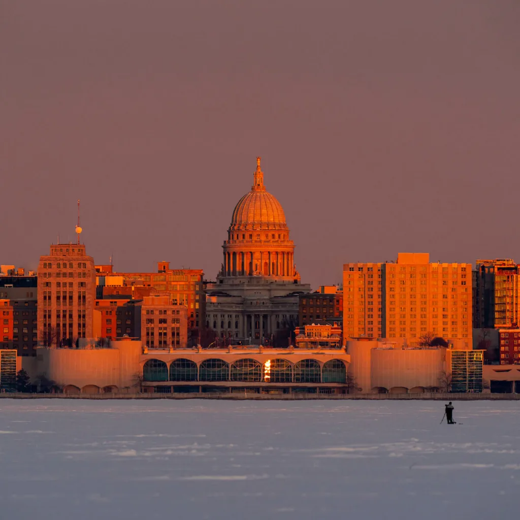 The Wisconsin Capitol building dominates the skyline of downtown Madison in this photo from Jan. 28, 2021. (Photo © Andy Manis)