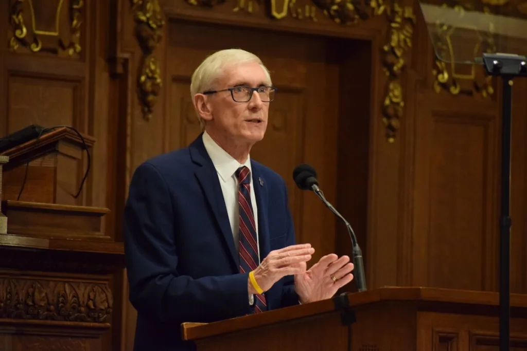 Gov. Tony Evers gives his State of the State address in the Assembly chamber of the Wisconsin state Capitol on Feb. 15, 2022. (Photo by Jonathon Sadowski)
