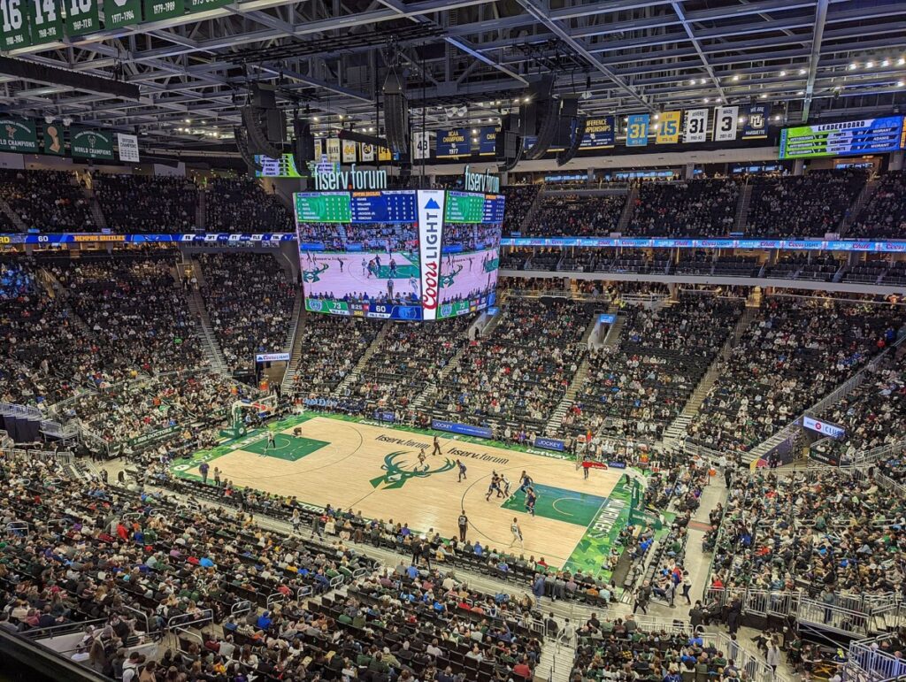 12 places in Milwaukee that offer student discounts